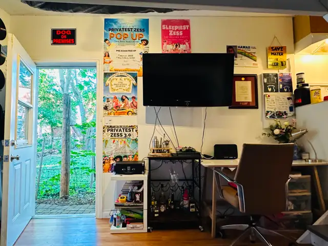 Downtown Studio- $1280 close to U of G at Wellington & Gordon St