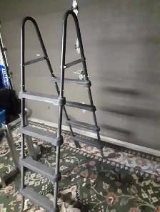 Above Ground Pool Ladder - Photo 2
