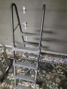 Above Ground Pool Ladder - Photo 3