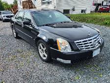 2007 Cadillac DTS V8 with low KM's for only $2000 as-is