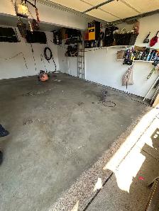 Custom Epoxy floors - Photo 2