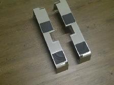 UNEPAIRE SUPPORTSMÉTAL 14'LON POUR IMPRIMANTE OU SCANNER: $10.00