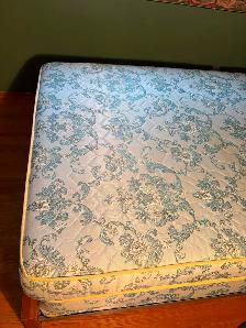 Double Size Bed - Photo 4