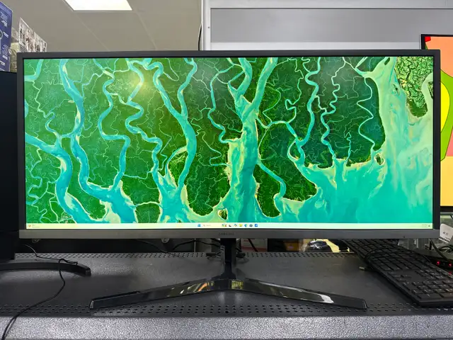 Samsung S34J552WQN 34" Ultra Wide Monitor