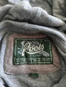 ROOTS ATHLETICS – Classic Pullover Hoodie - Photo 4