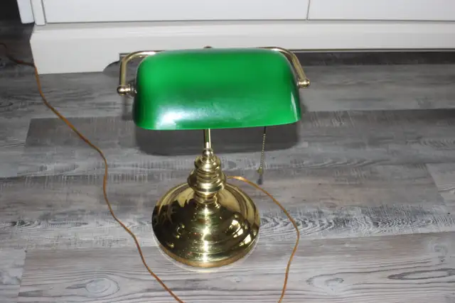 Brass Bankers Lamp - MINT CONDITION