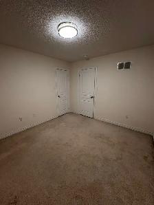 Room Available for rent - Photo 9