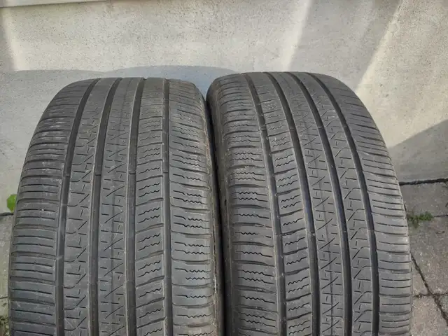 275-45R21x2 pneus été Pirelli Scorpion Zero. Excellent état
