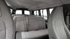 2018 Chevrolet Express 15 Passenger Van - Photo 10