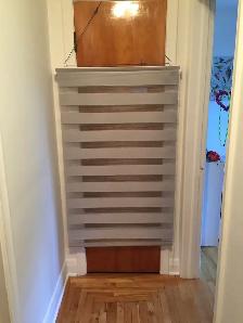 Store blanc style condo (modèle TANDLUNDFLY  de chez IKEA)