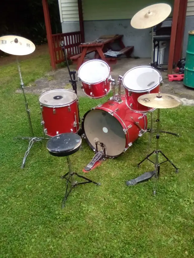 Pearl Drum Set