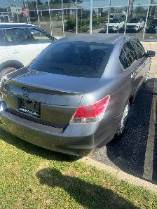 Honda Accord Sedan - Photo 4