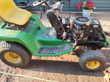 John Deere LX176 lawn tractor STRIPPED FOR PARTS!