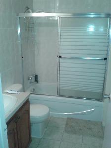 Chambre meublée non-fum. 1 coloc-650$-métro, plaza,2 parcs - Photo 4