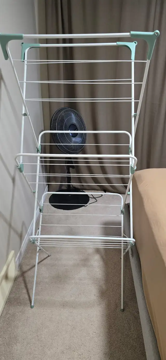3-Tier Foldable Clothes Drying Rack - Excellent Condition