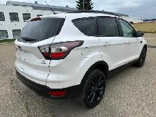 2017 Ford Escape SE AWD 1.5L EcoBoost Turbo For Sale. - Photo 4