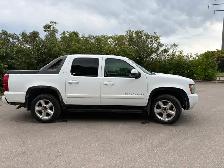 Chevy Avalanche for sale - Photo 4