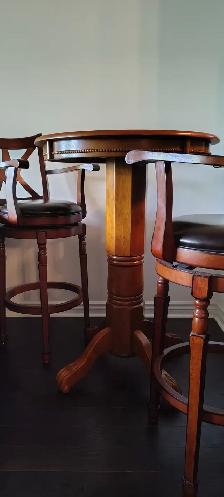 Pub Table/ Dining Table and Chairs - Photo 2