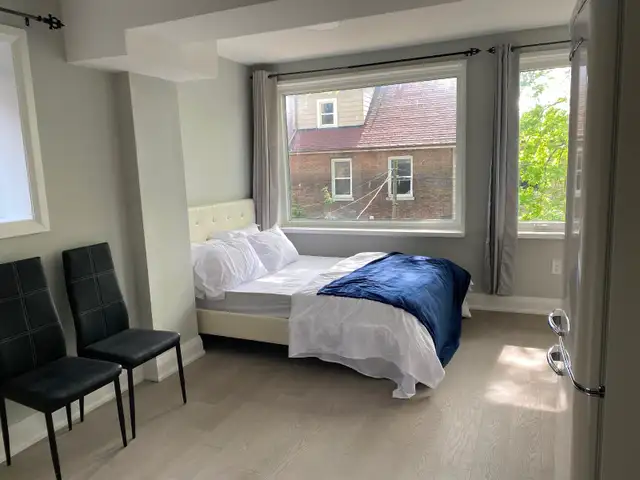 Furnished Bachelor Unit | Roncesvalles Village | Available Now