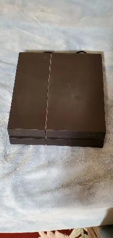 PS4 For Sale - Photo 2