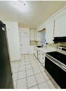 3 BEDROOM MAIN FLOOR OF A DETACHED BUNGALOW HOUSE UP FOR RENT - Photo 6