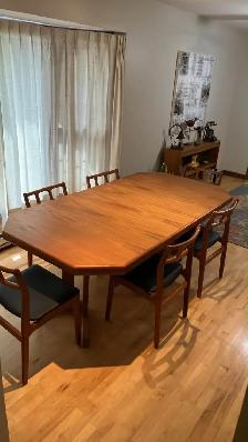 Mid century. TECK TEAK. Salle à manger / Table TRÈS GRANDE 2 ral