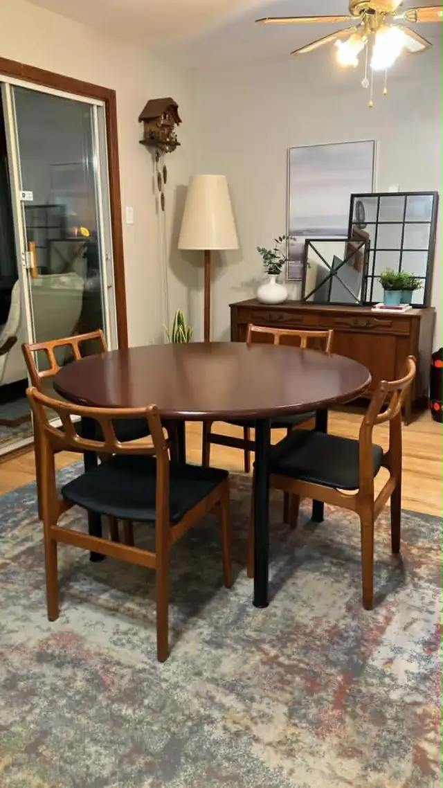 Mid century. Ensemble salle à manger. TEAK TECK chaises chairs /