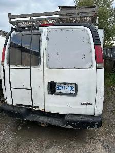 GMC Savana Cargo Van 280,000 km $2,500 - Photo 2
