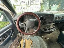 GMC Savana Cargo Van 280,000 km $2,500 - Photo 3