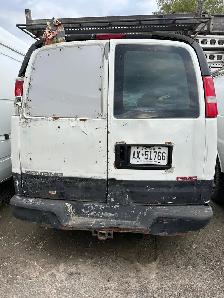 GMC Savana Cargo Van 300,000 km $2,500 - Photo 3