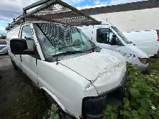 GMC Savana Cargo Van 300,000 km $2,500 - Photo 7
