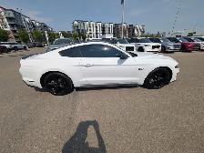2021 Ford Mustang - Photo 8