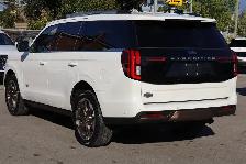 2025 Ford Expedition King Ranch 4X4 - Photo 4