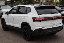 2026 Volkswagen Taos Comfortline Black Edition 4MOTION - Photo 4