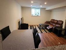 $1,800 - ONE   BEDROOM   BASEMENT   APARTMENT   BATHURST / STEEL - Photo 10