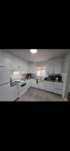 Female student rental across the street from Fanshawe - Photo 3