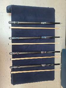 Quality Maple pool cues & soft case