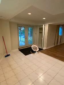 Spacious Walkout Basement at Aurora. ONT (St. Andrews) - Photo 2