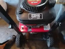 Portable generator, 2500 Watts, Used twice - Photo 3