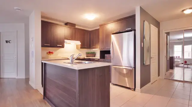 Brossard Renovated Condo 4 1/2 with balcony