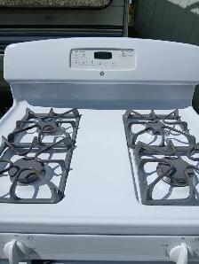 GAS STOVE LOKE NEW CONDITION $220 365-833-7870 - Photo 2