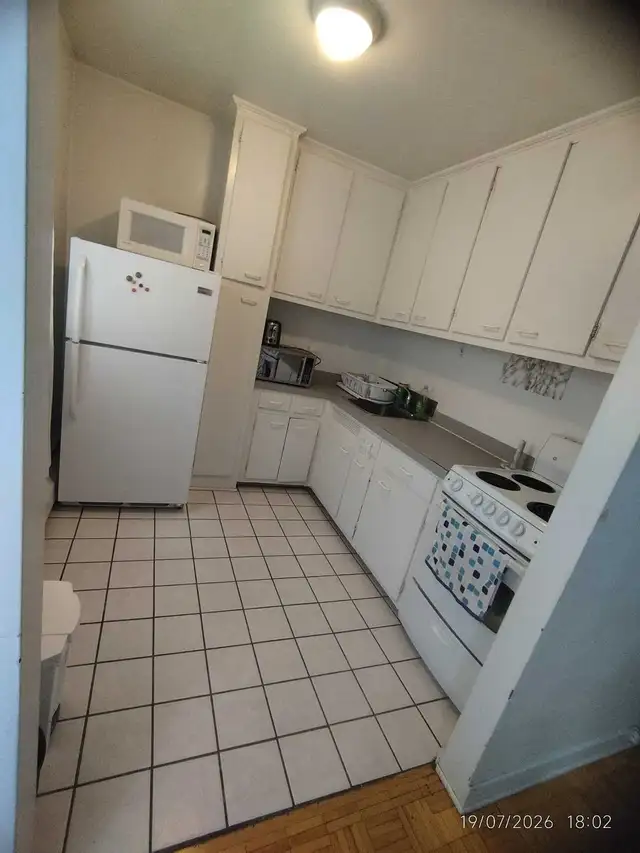 One-bedroom apartment full furnished