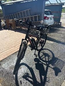 2 same E bikes,1000 watts very good condition 613-407-9500