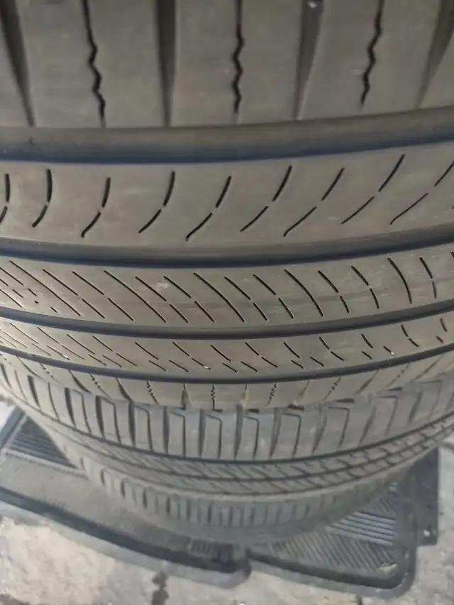 2 pneus été 255-45R19 Pirelli Scorpion, bon état