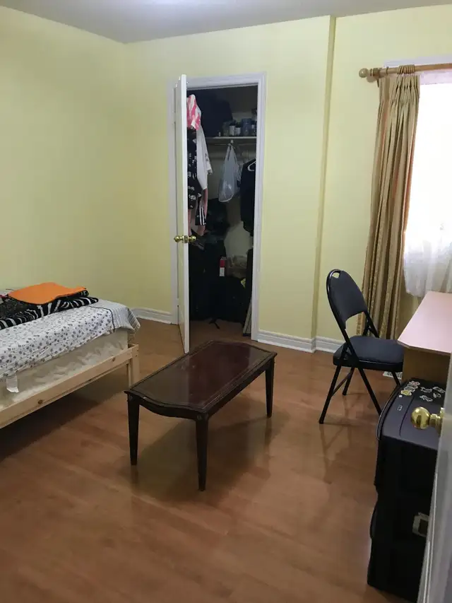 Private room for rent