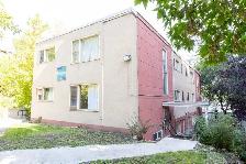1 Bed near LRT | Nov 1 | Heat & Water Included - Photo 4