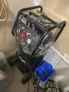 Husky 20 gallon air compressor