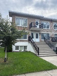 À LOUER – GRAND 5 ½ ENTIÈREMENT RÉNOVÉ À LASALLE – 2 800 $/MOIS - Photo 2