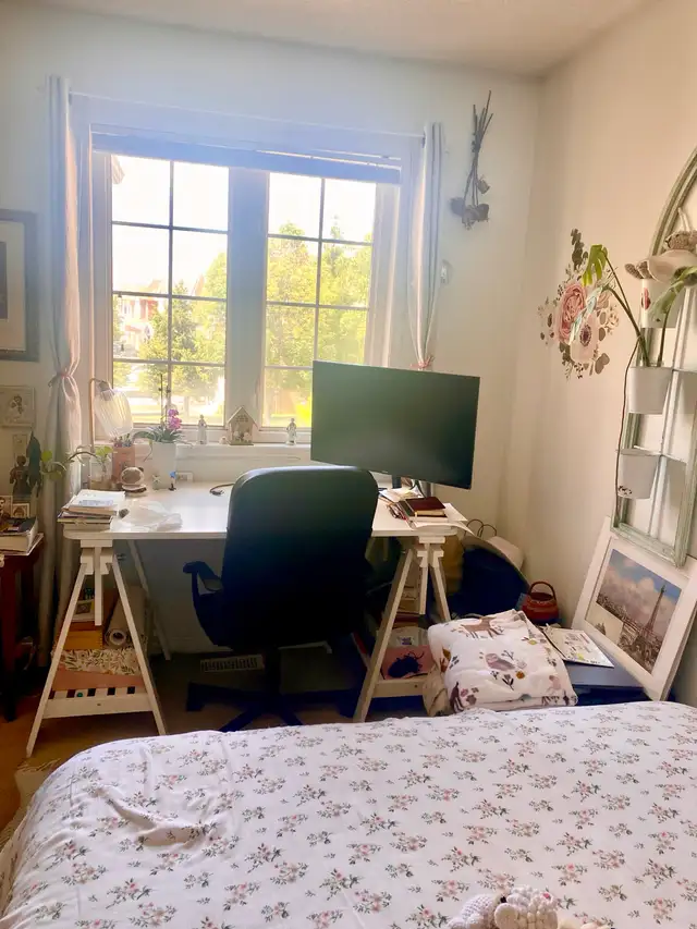 SINGLE BEDROOM FOR RENT Erin Medows/ Mississauga