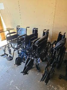 Wheelchairs, Walkers, knee scooters, rollators - Photo 3